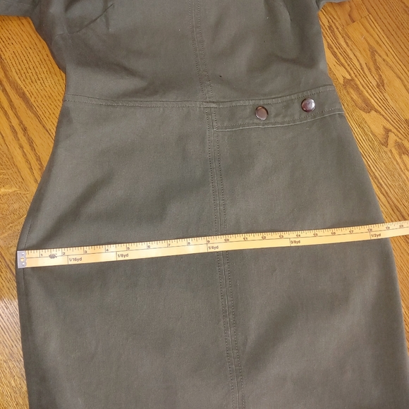 Banana Republic Stretch Short-sleeve Sheath Dress - Picture 5 of 8